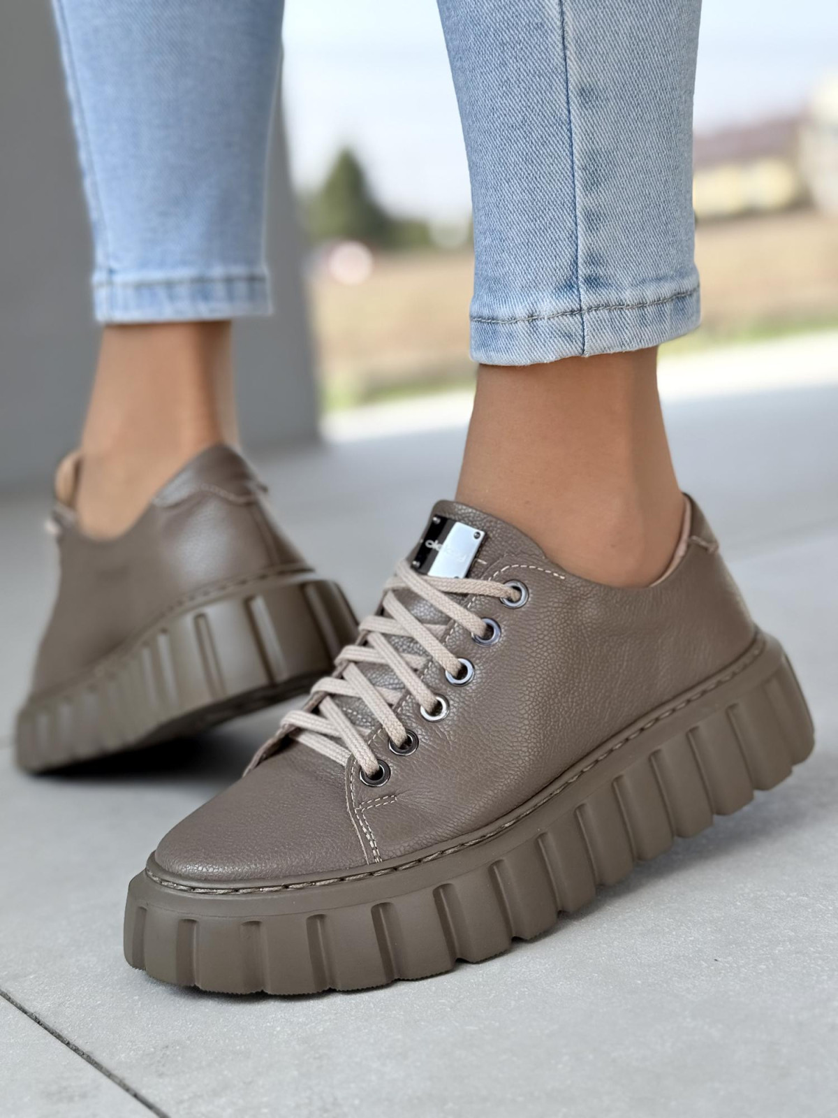 Sneakers ze skóry naturalnej OLEKSY Polskiej produkcji