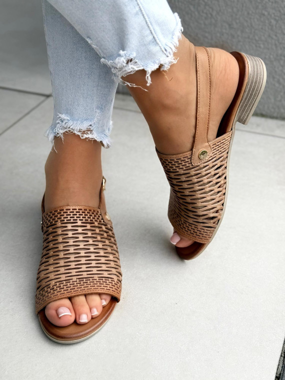 Sandałki damskie ze skóry naturalnej