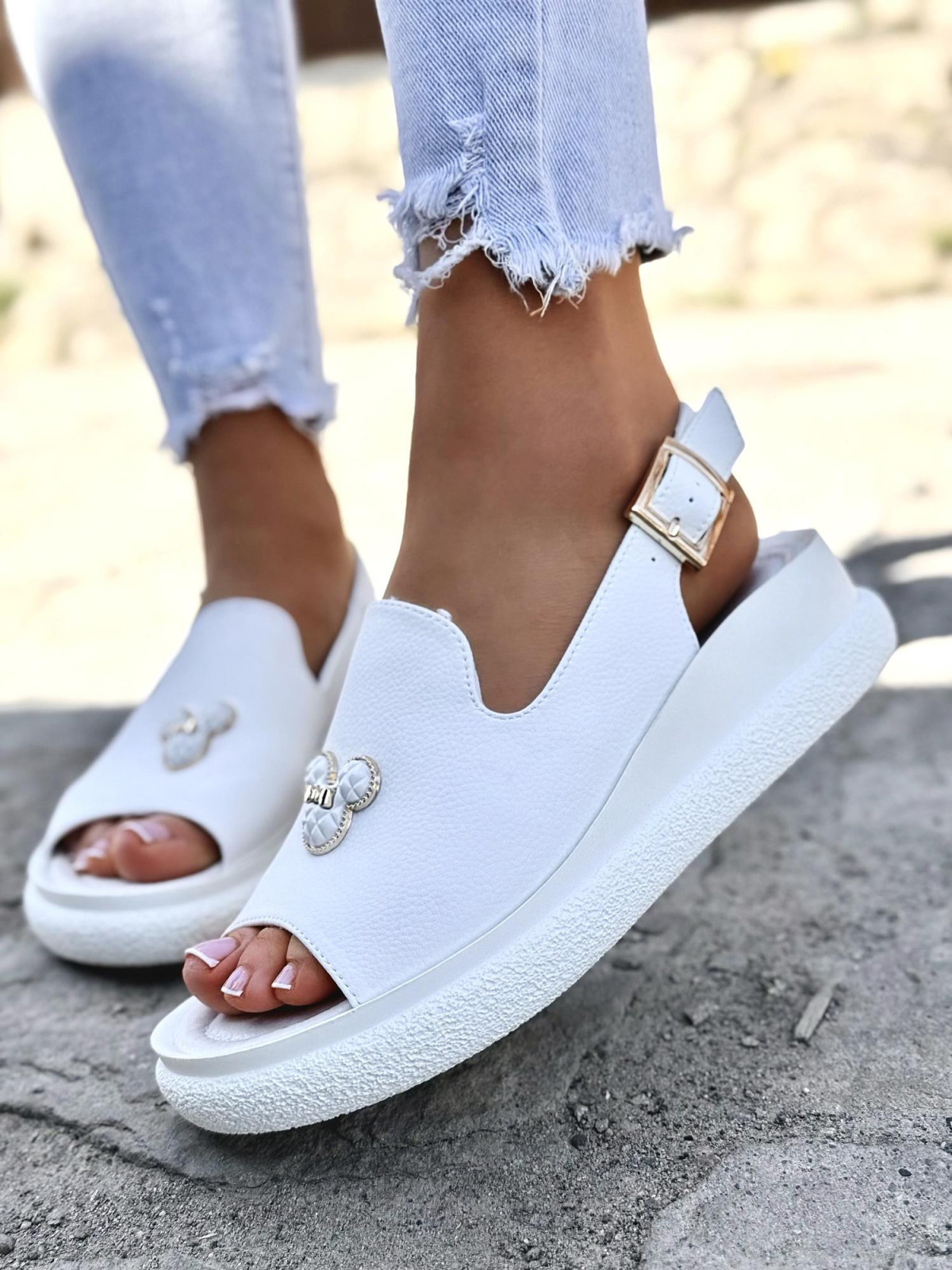 Sandałki damskie ze skóry naturalnej