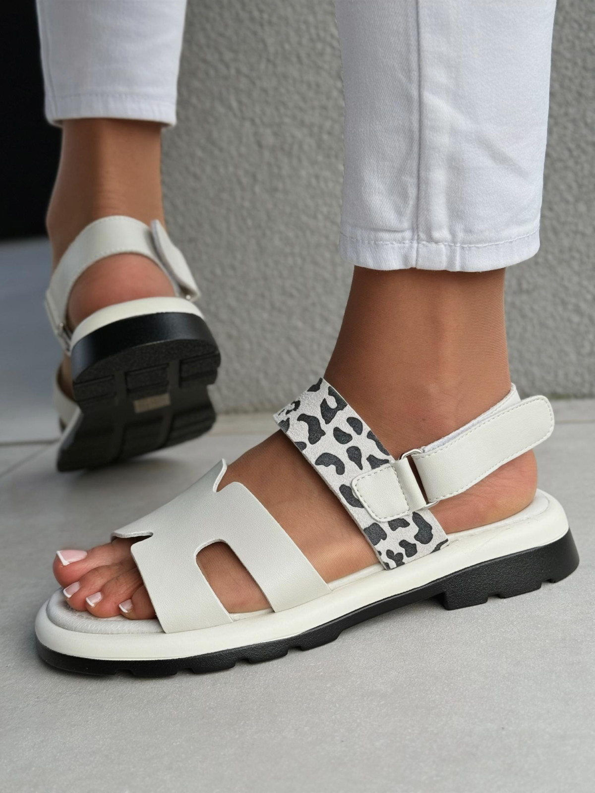 Sandałki damskie ze skóry naturalnej