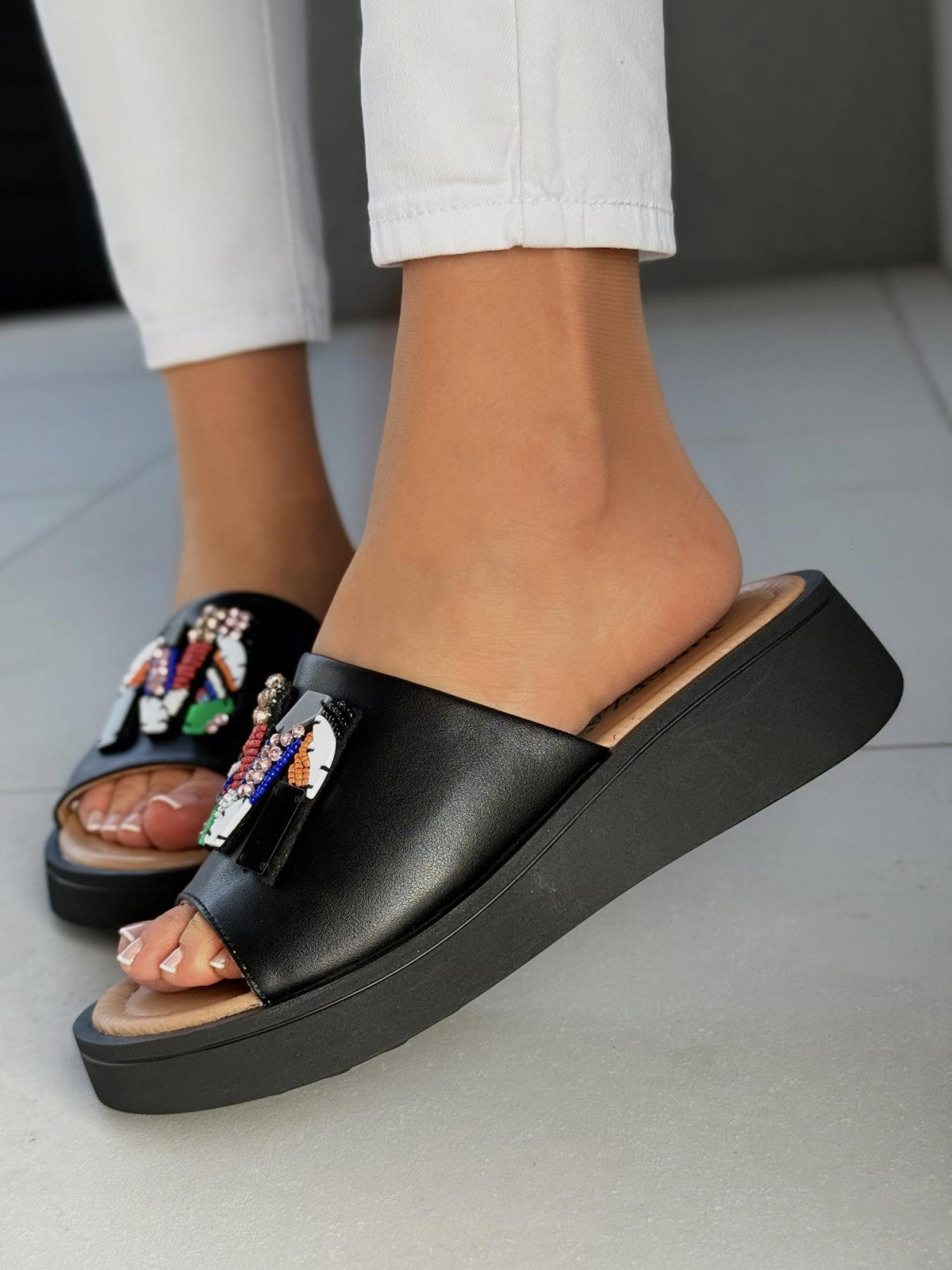 Klapki damskie ze skóry naturalnej