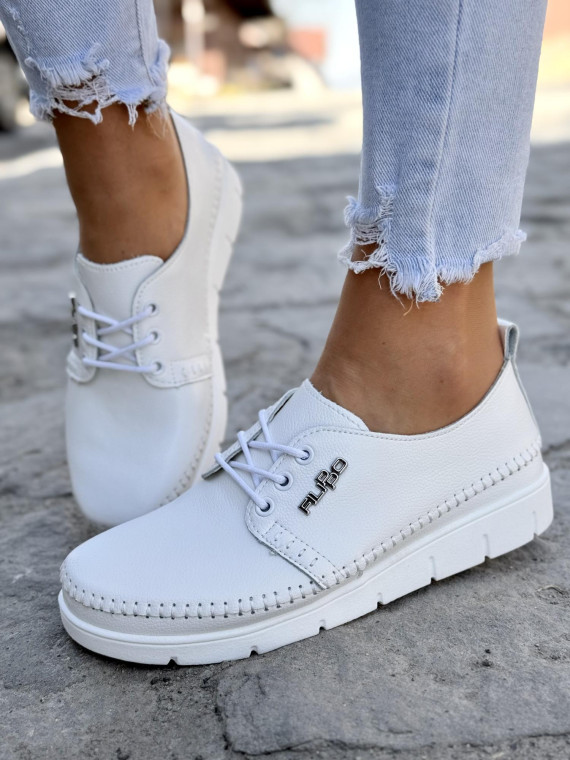 Półbuty damskie ze skóry naturalnej