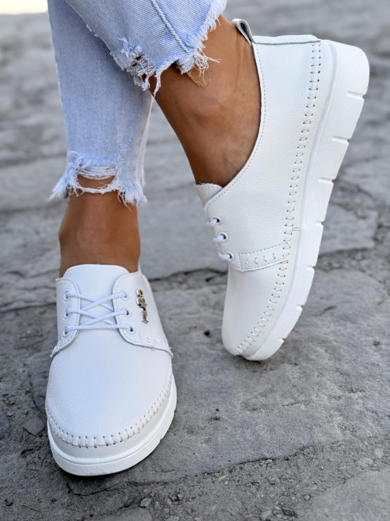 Półbuty damskie ze skóry naturalnej