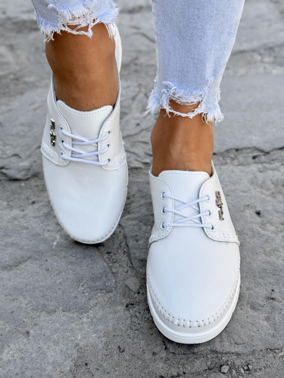 Półbuty damskie ze skóry naturalnej