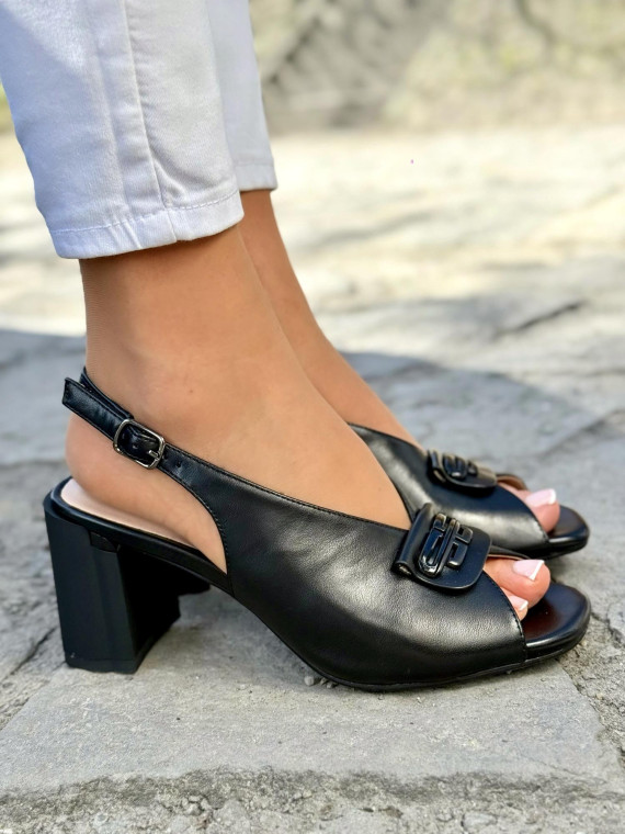 Sandałki damskie ze skóry naturalnej