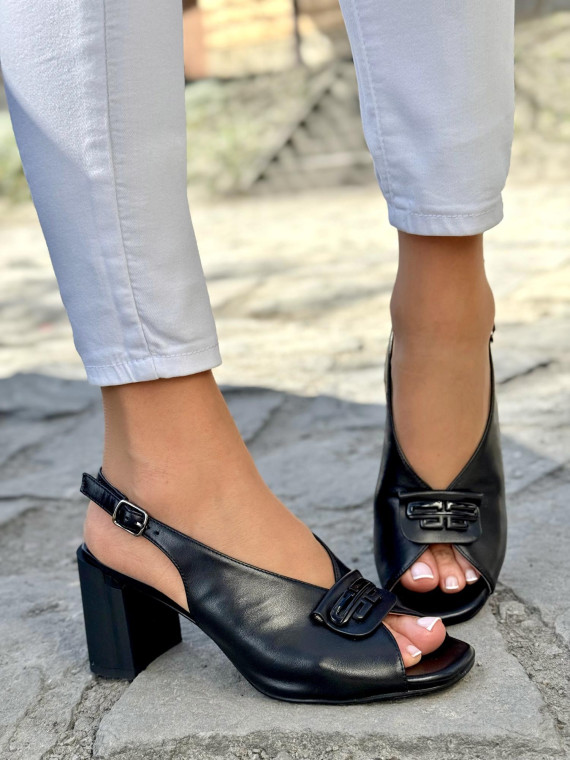 Sandałki damskie ze skóry naturalnej