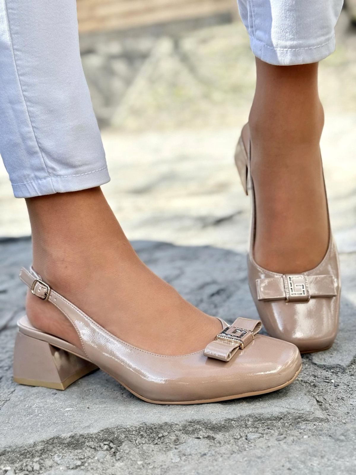 Sandałki damskie ze skóry naturalnej