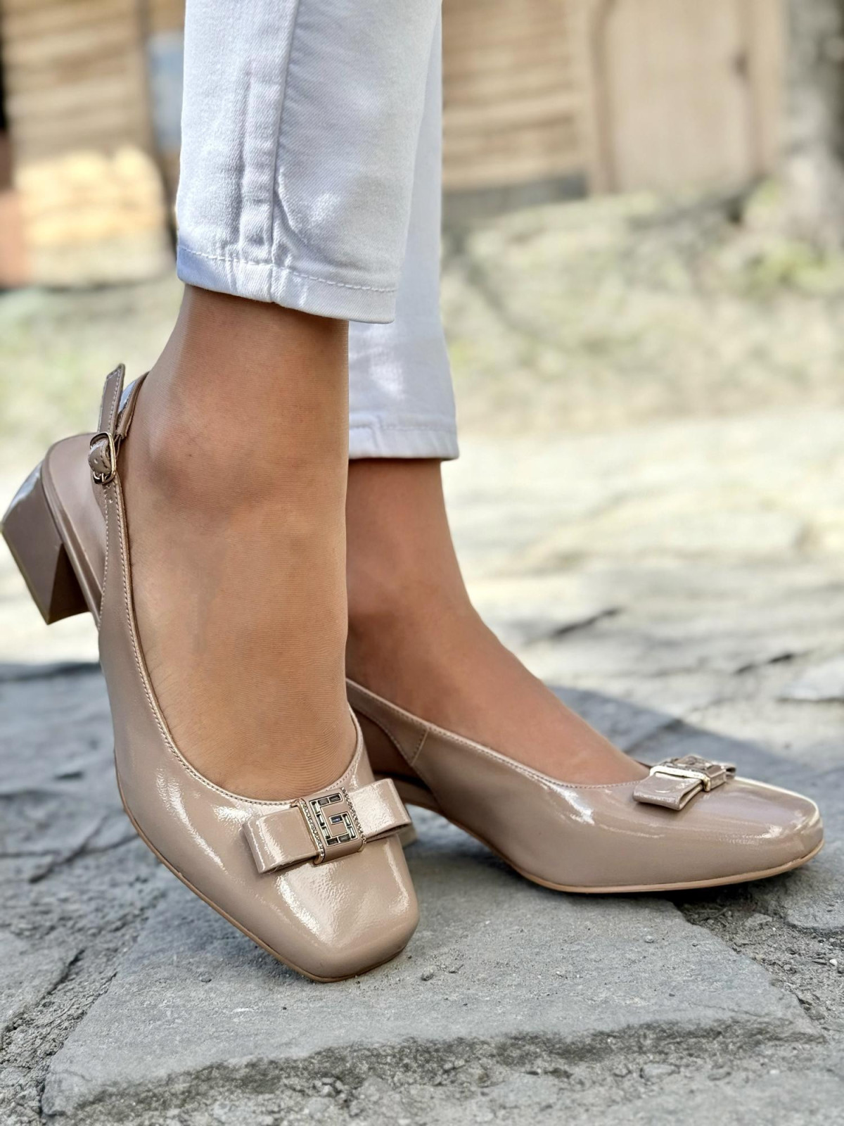 Sandałki damskie ze skóry naturalnej