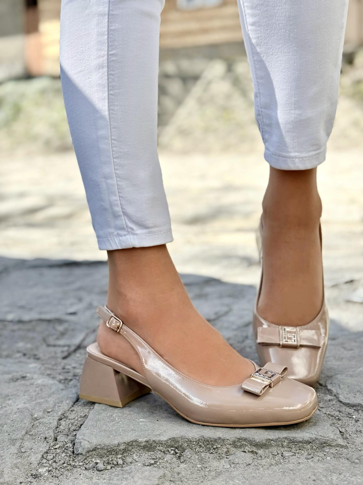 Sandałki damskie ze skóry naturalnej