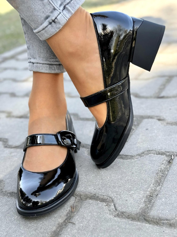 Półbuty damskie ze skóry naturalnej