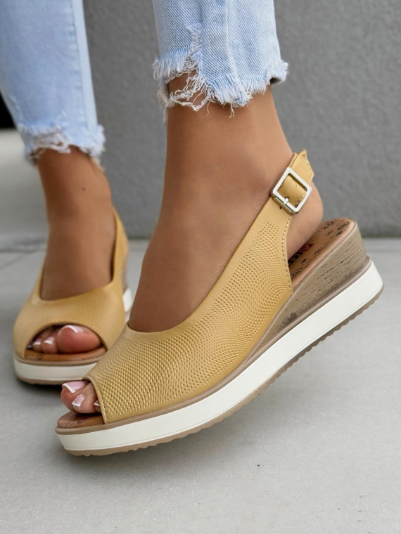 Sandałki damskie ze skóry naturalnej