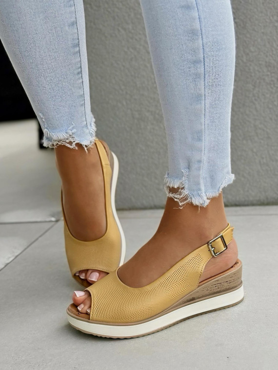 Sandałki damskie ze skóry naturalnej