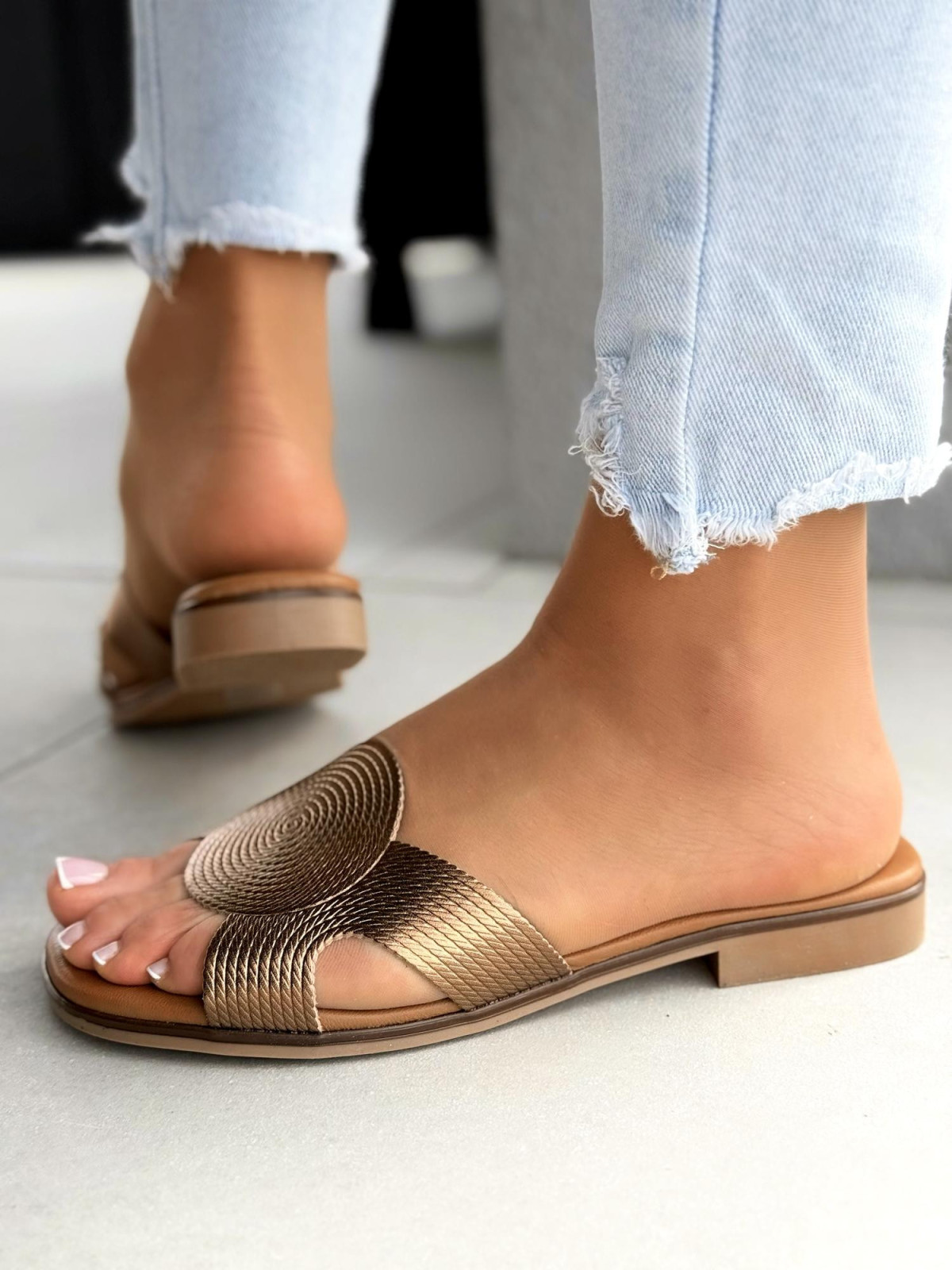 Klapki damskie OLEKSY ze skóry naturalnej Polskiej produkcji