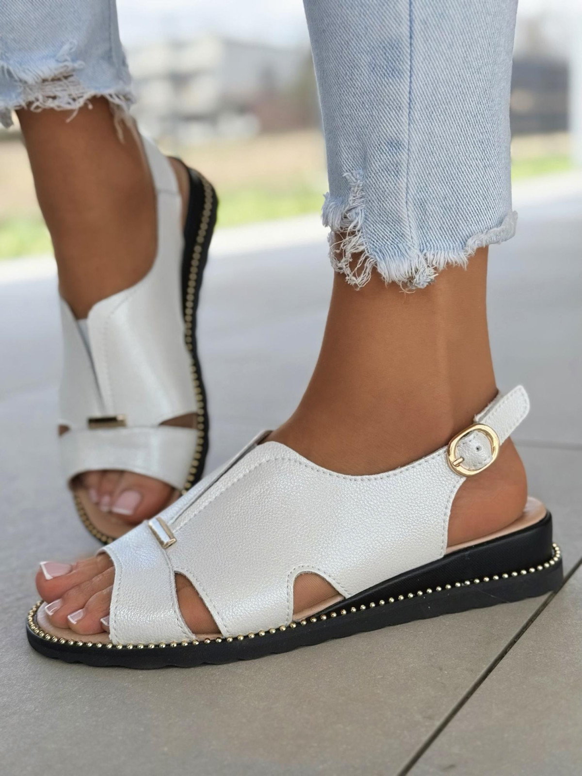 Sandałki damskie ze skóry naturalnej