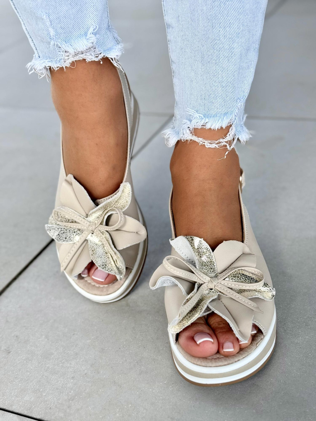 Sandałki damskie ze skóry naturalnej