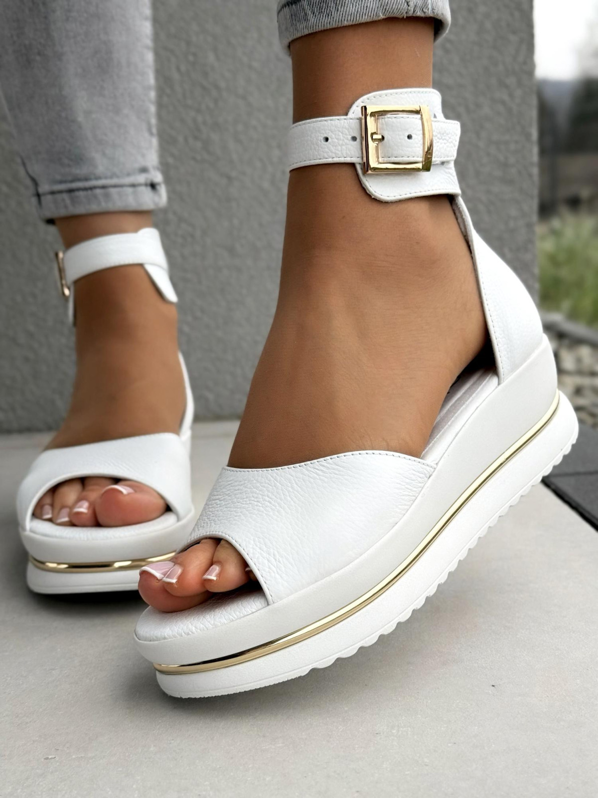 Sandałki damskie ze skóry naturalnej