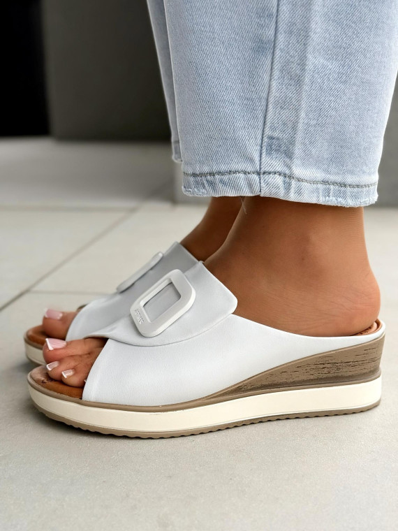 Klapki damskie ze skóry naturalnej