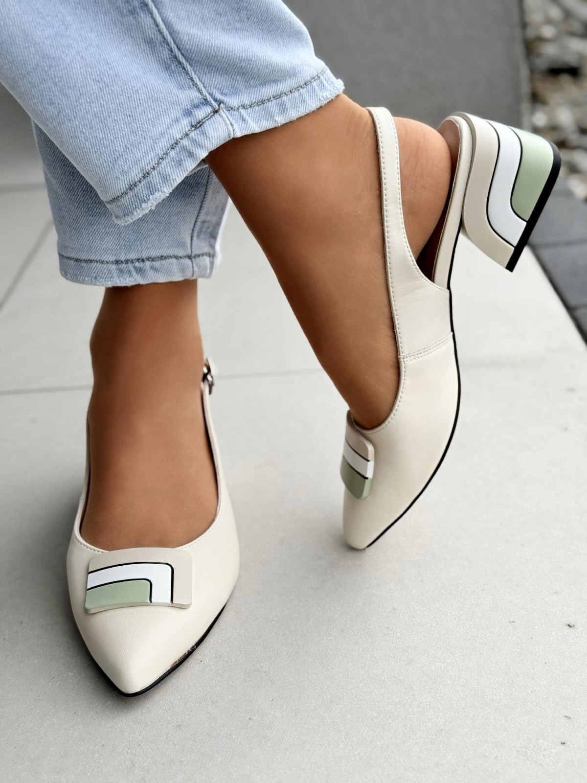 Sandałki damskie ze skóry naturalnej