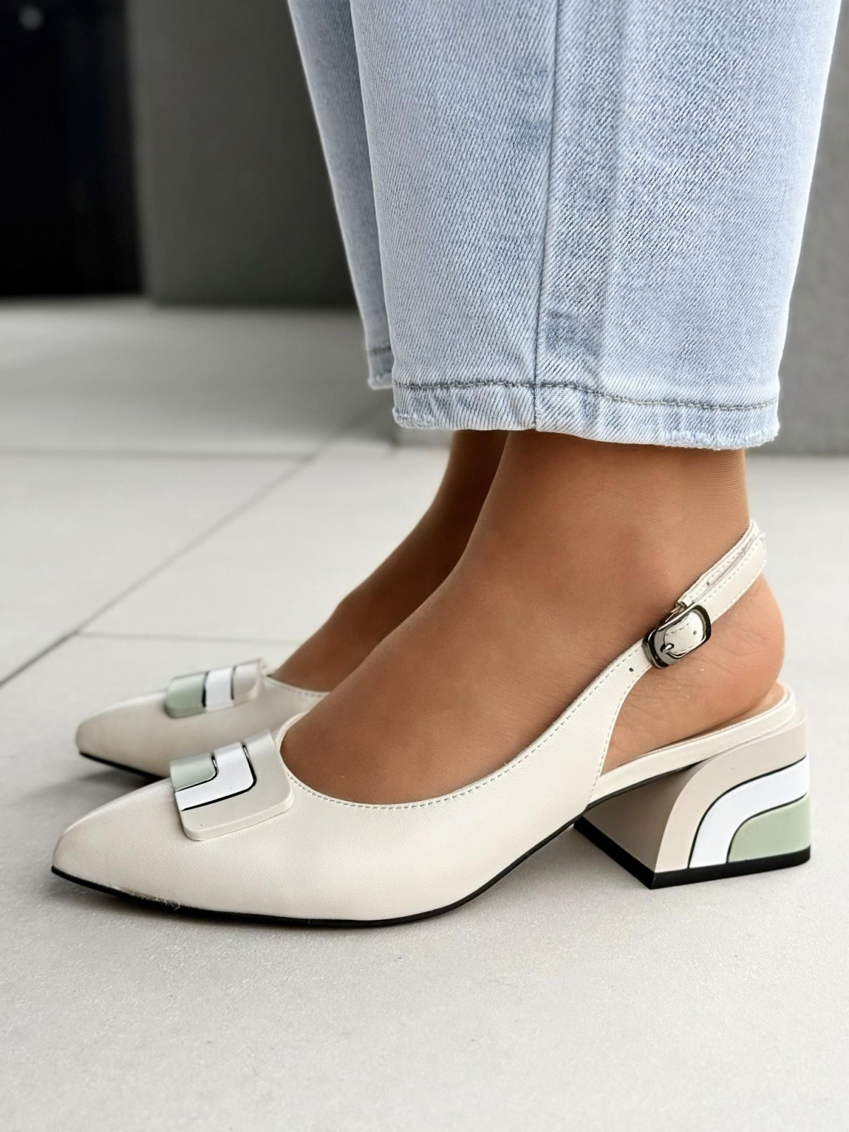 Sandałki damskie ze skóry naturalnej