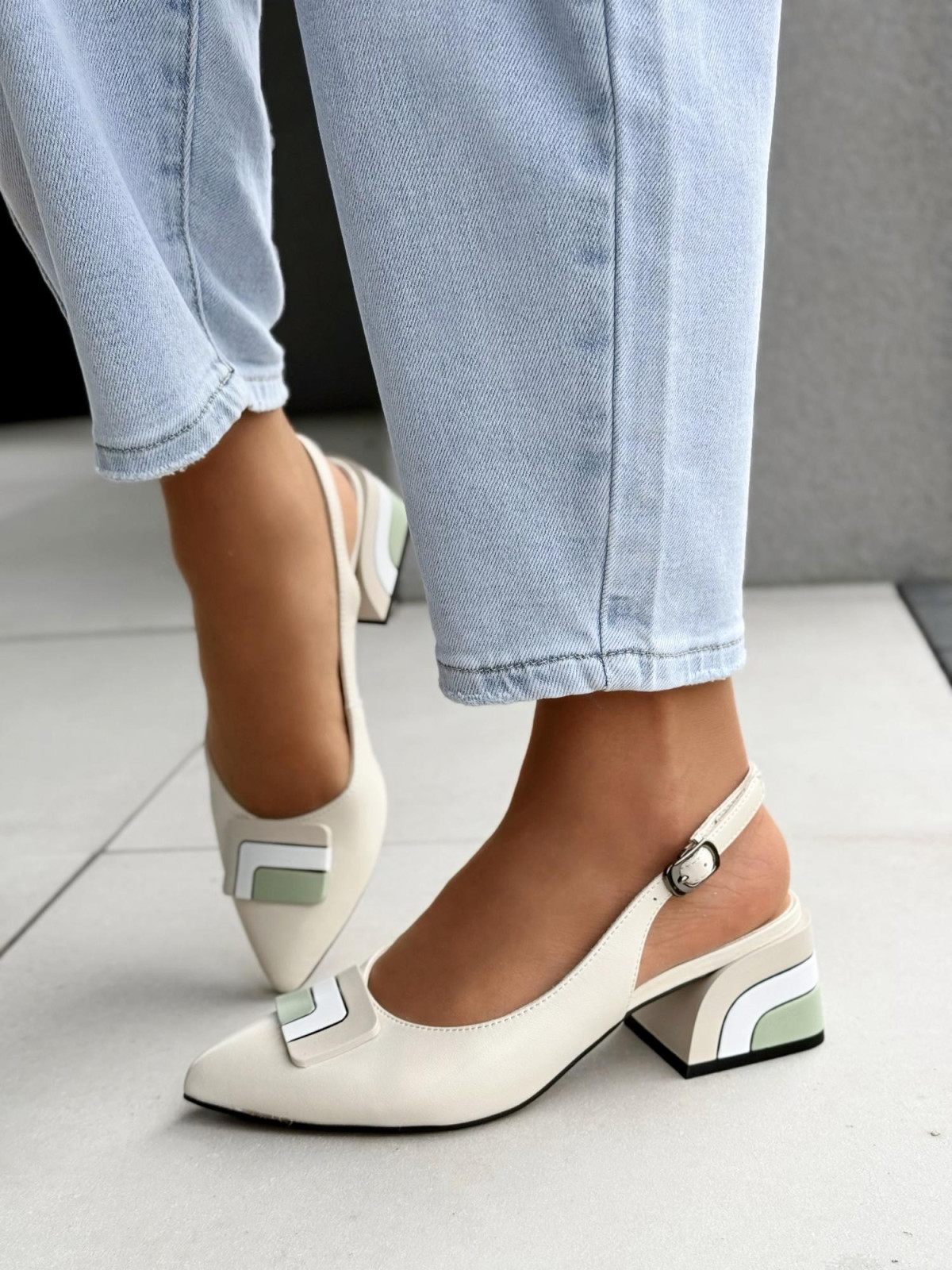 Sandałki damskie ze skóry naturalnej