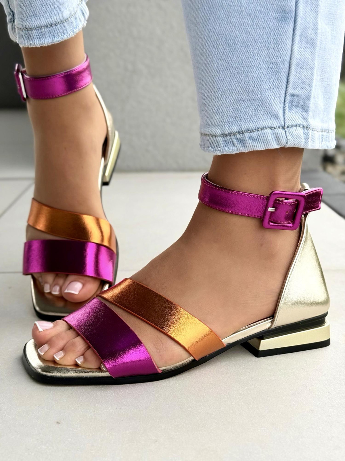 Sandałki damskie ze skóry naturalnej