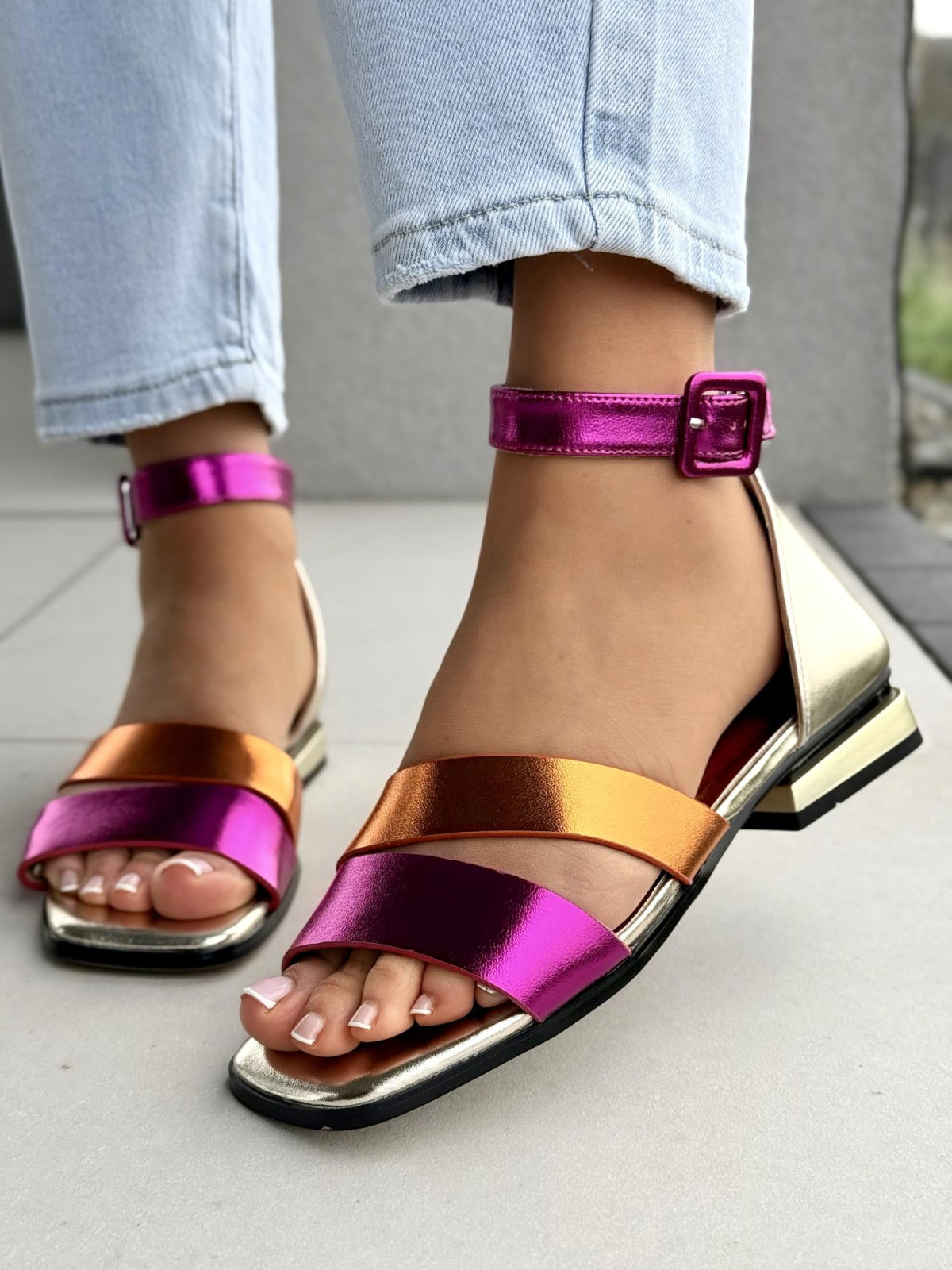 Sandałki damskie ze skóry naturalnej