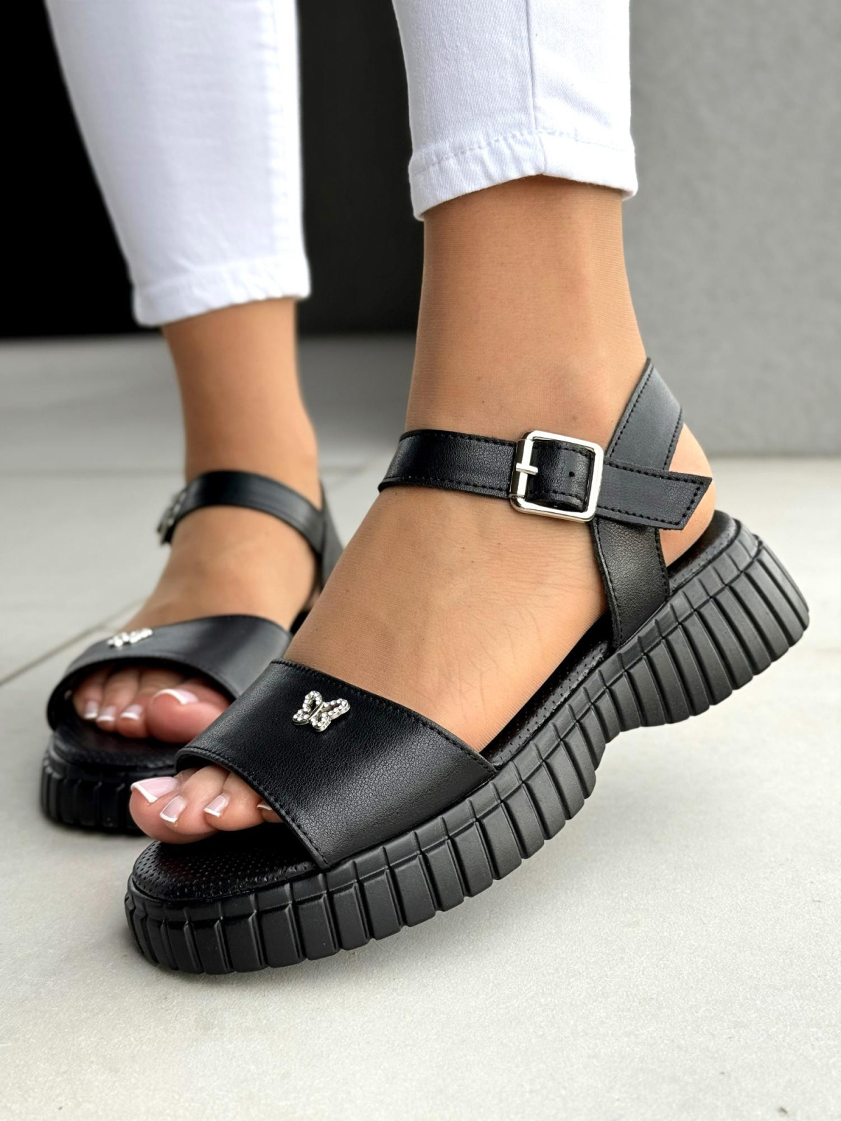 Sandałki damskie ze skóry naturalnej