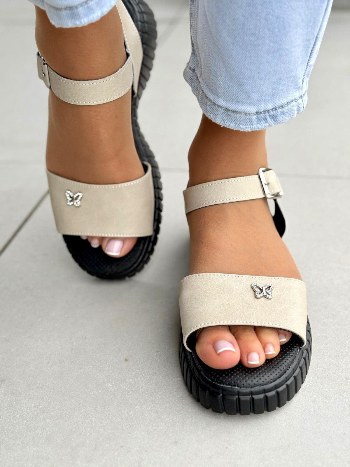 Sandałki damskie ze skóry naturalnej