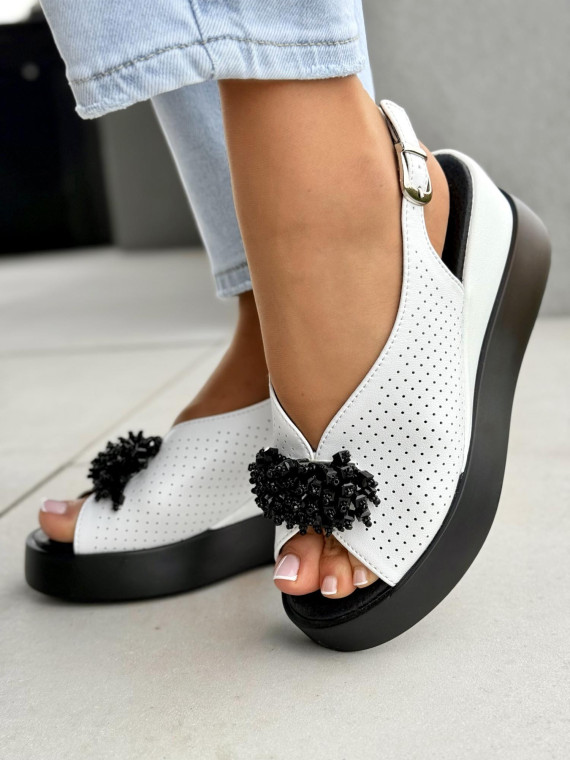 Sandałki damskie ze skóry naturalnej