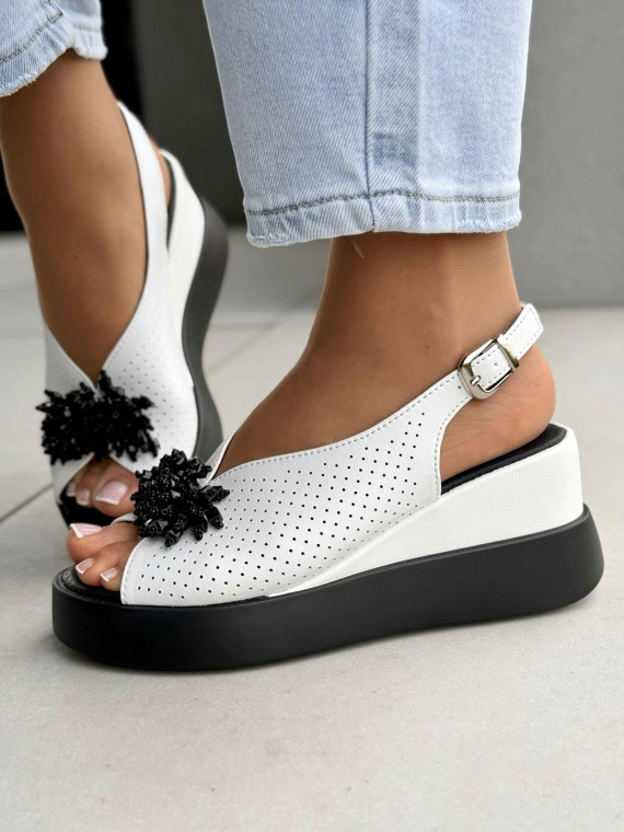 Sandałki damskie ze skóry naturalnej