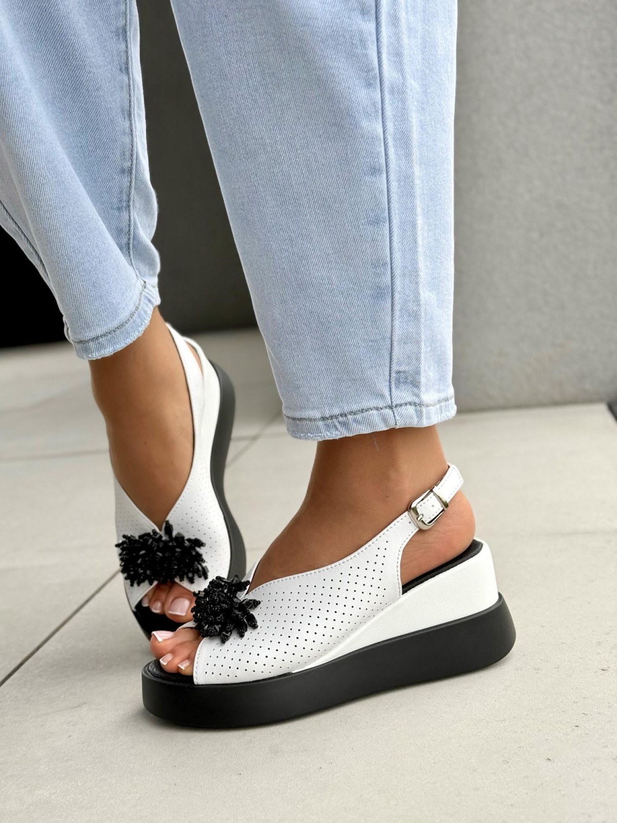 Sandałki damskie ze skóry naturalnej