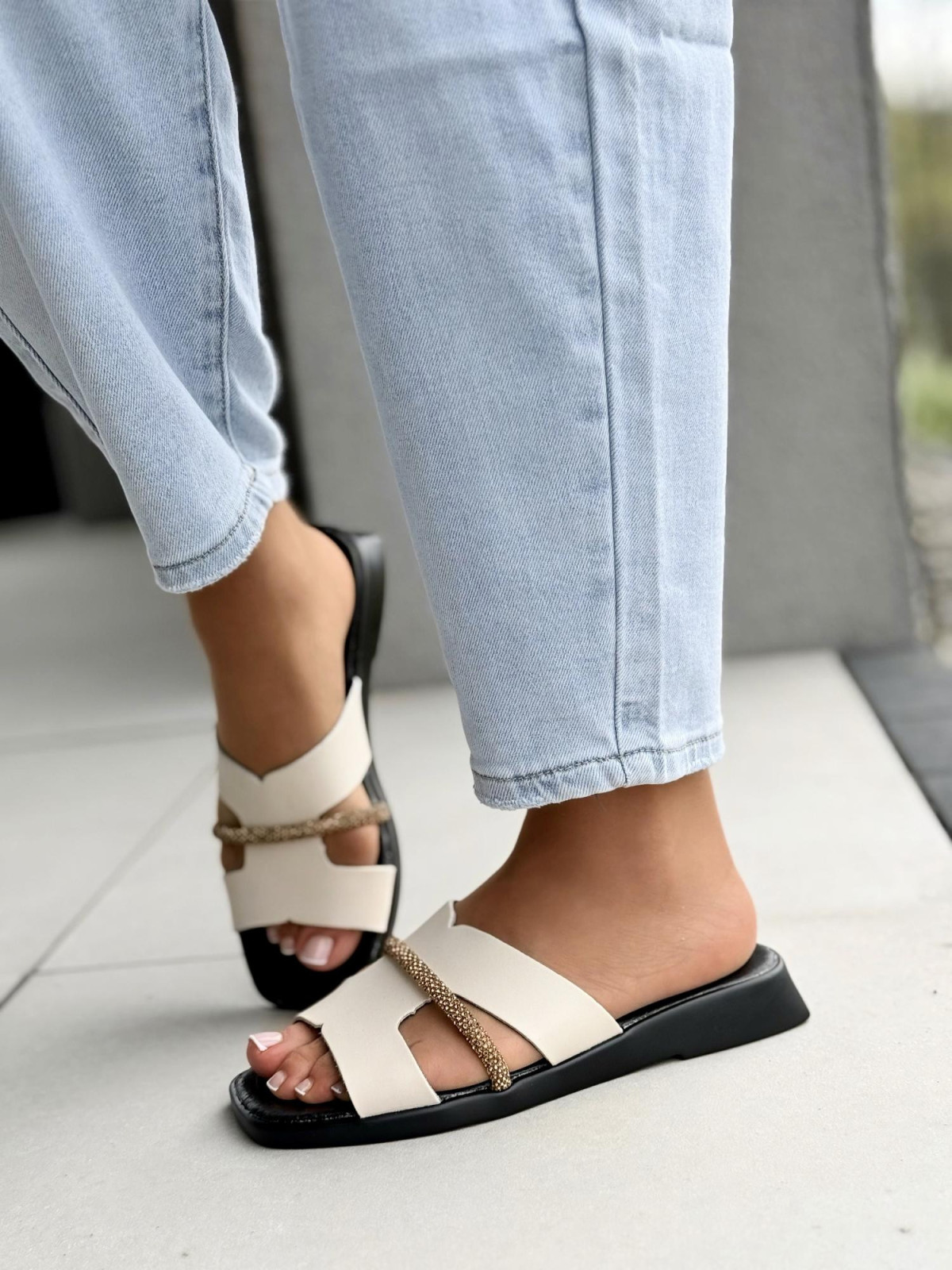 Klapki damskie ze skóry naturalnej