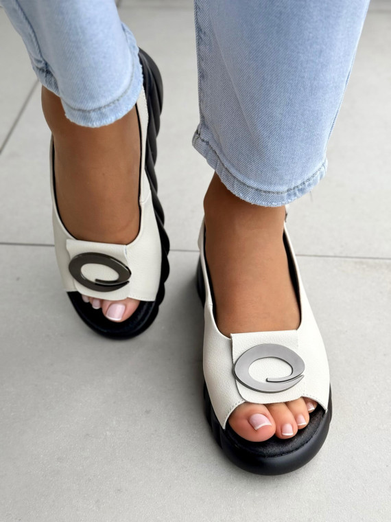 Sandałki damskie ze skóry naturalnej