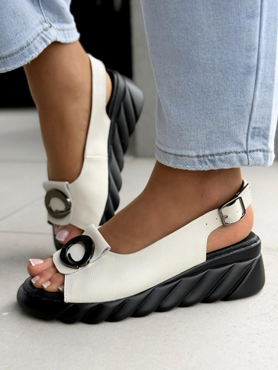 Sandałki damskie ze skóry naturalnej