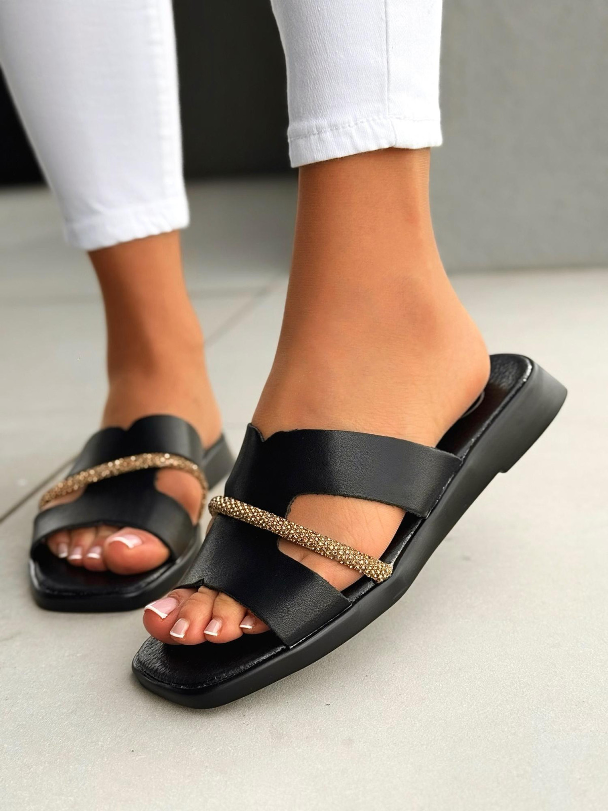 Klapki damskie ze skóry naturalnej