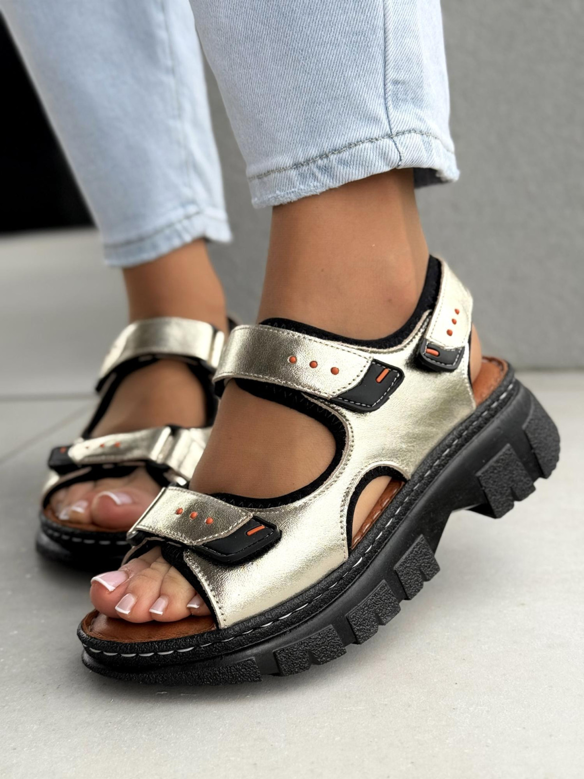 Sandałki damskie ze skóry naturalnej