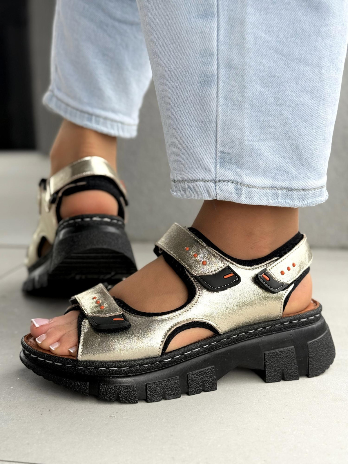 Sandałki damskie ze skóry naturalnej