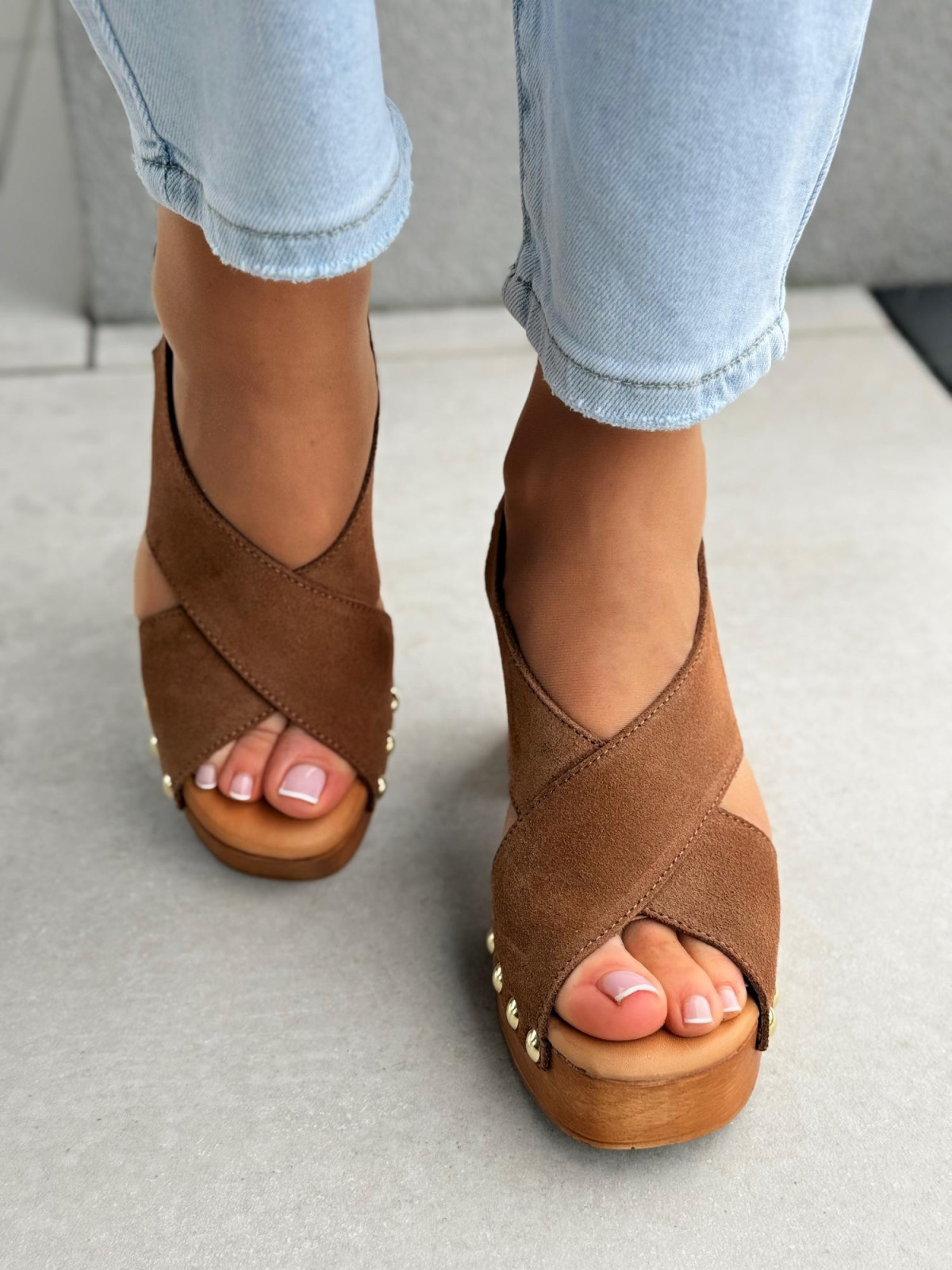 Sandałki damskie ze skóry naturalnej