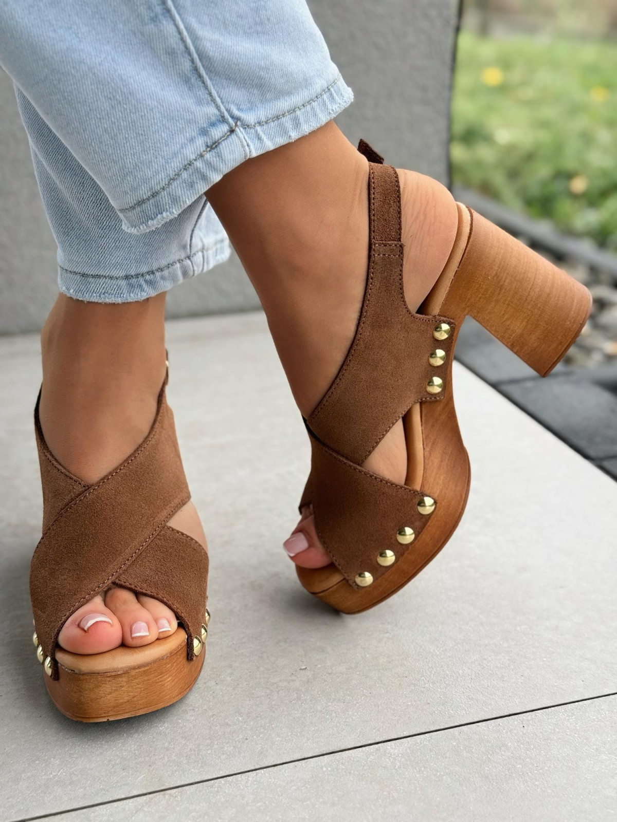 Sandałki damskie ze skóry naturalnej