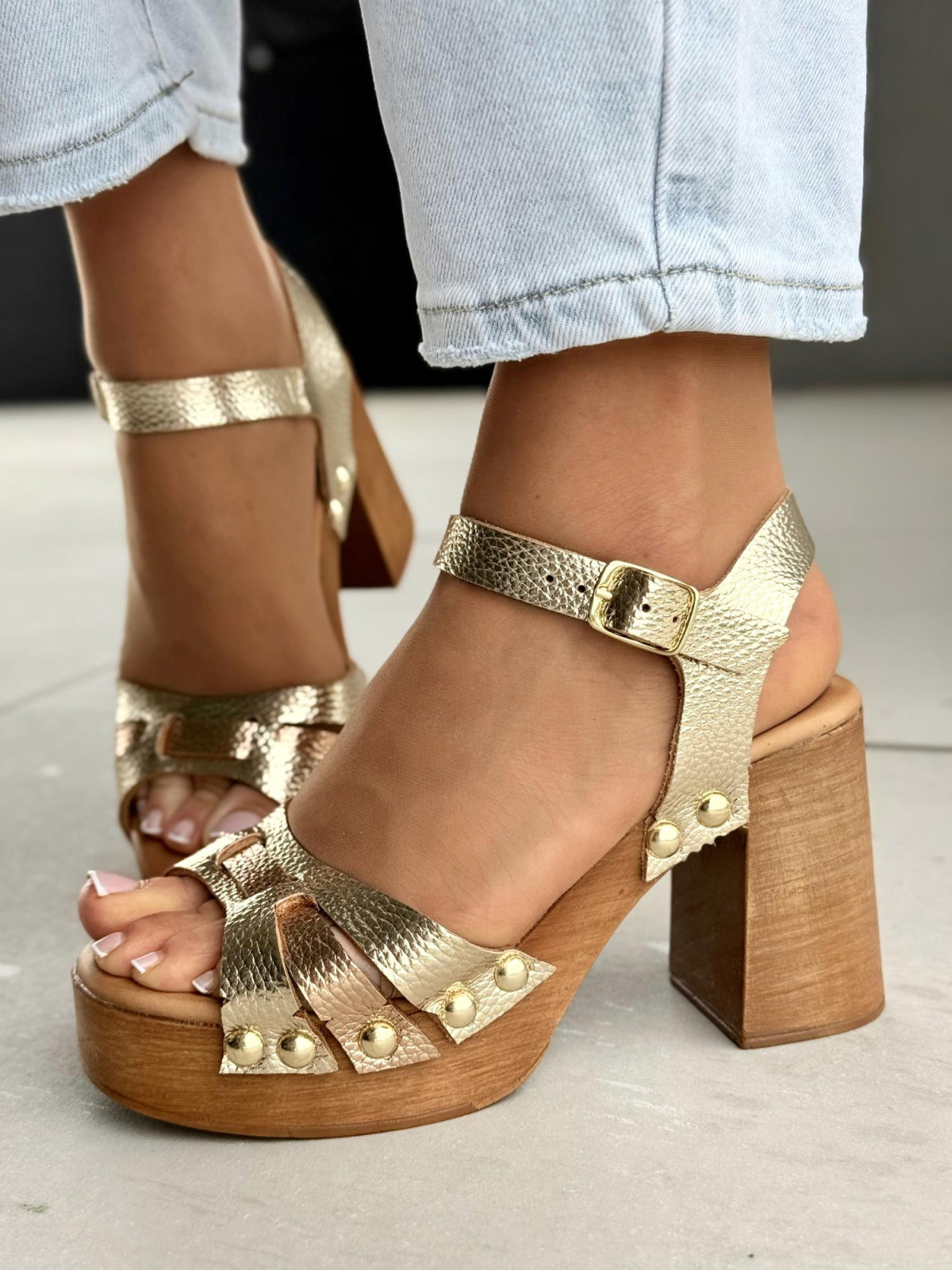 Sandałki damskie ze skóry naturalnej