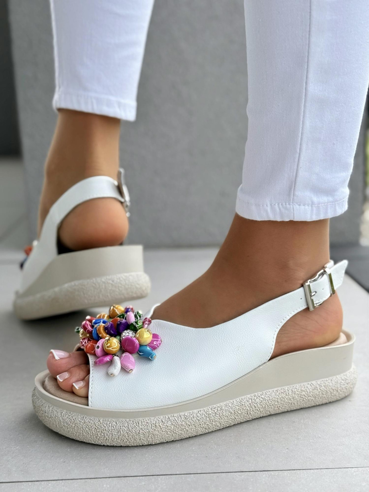 Sandałki damskie ze skóry naturalnej