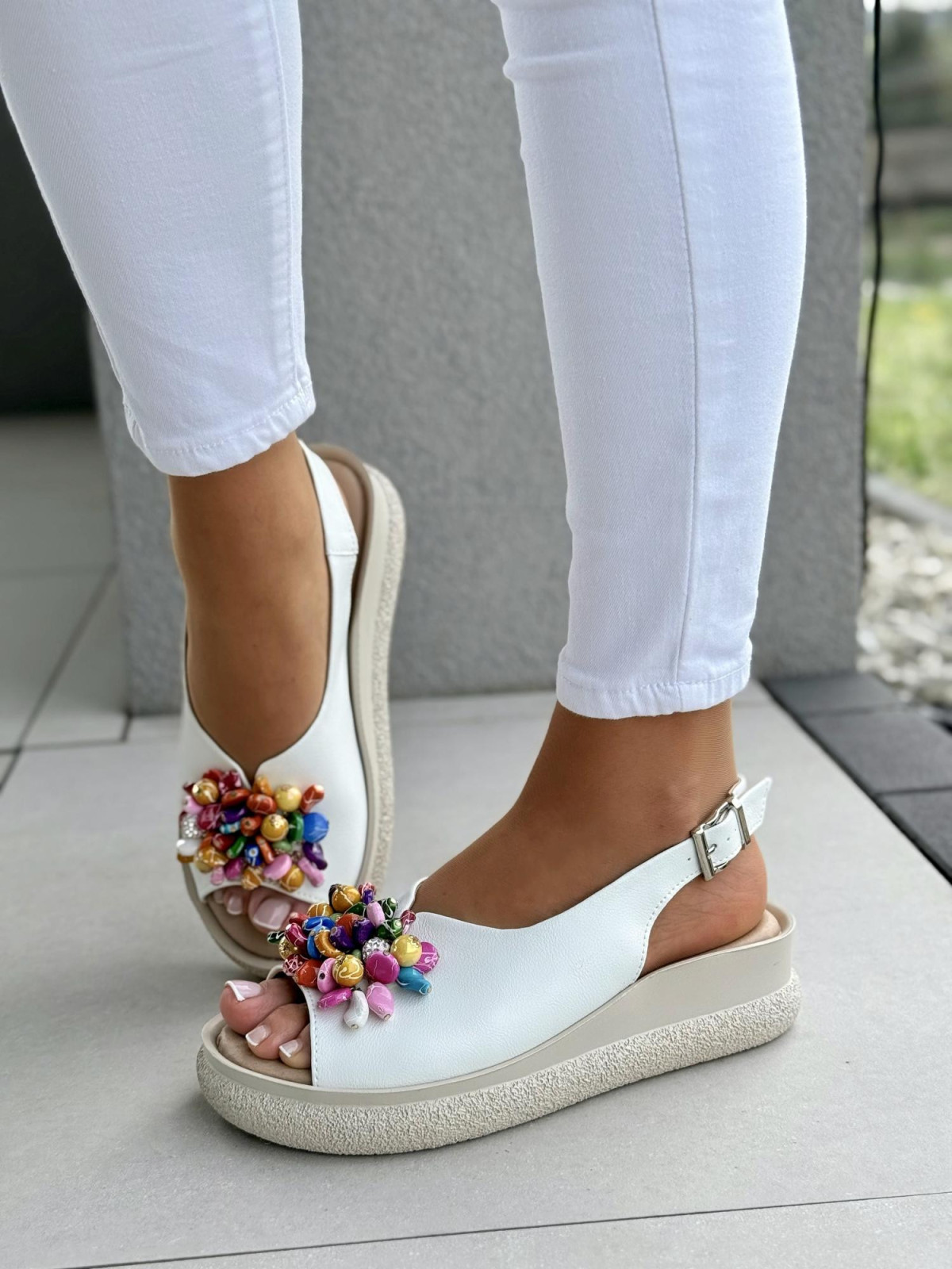 Sandałki damskie ze skóry naturalnej