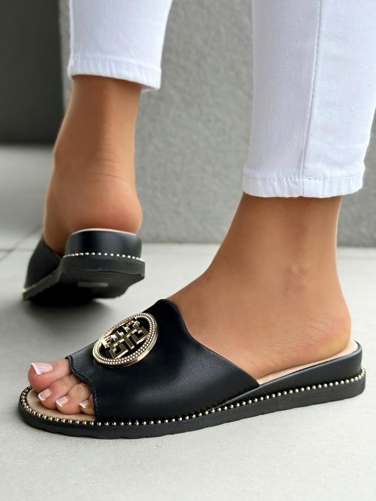 Klapki damskie ze skóry naturalnej