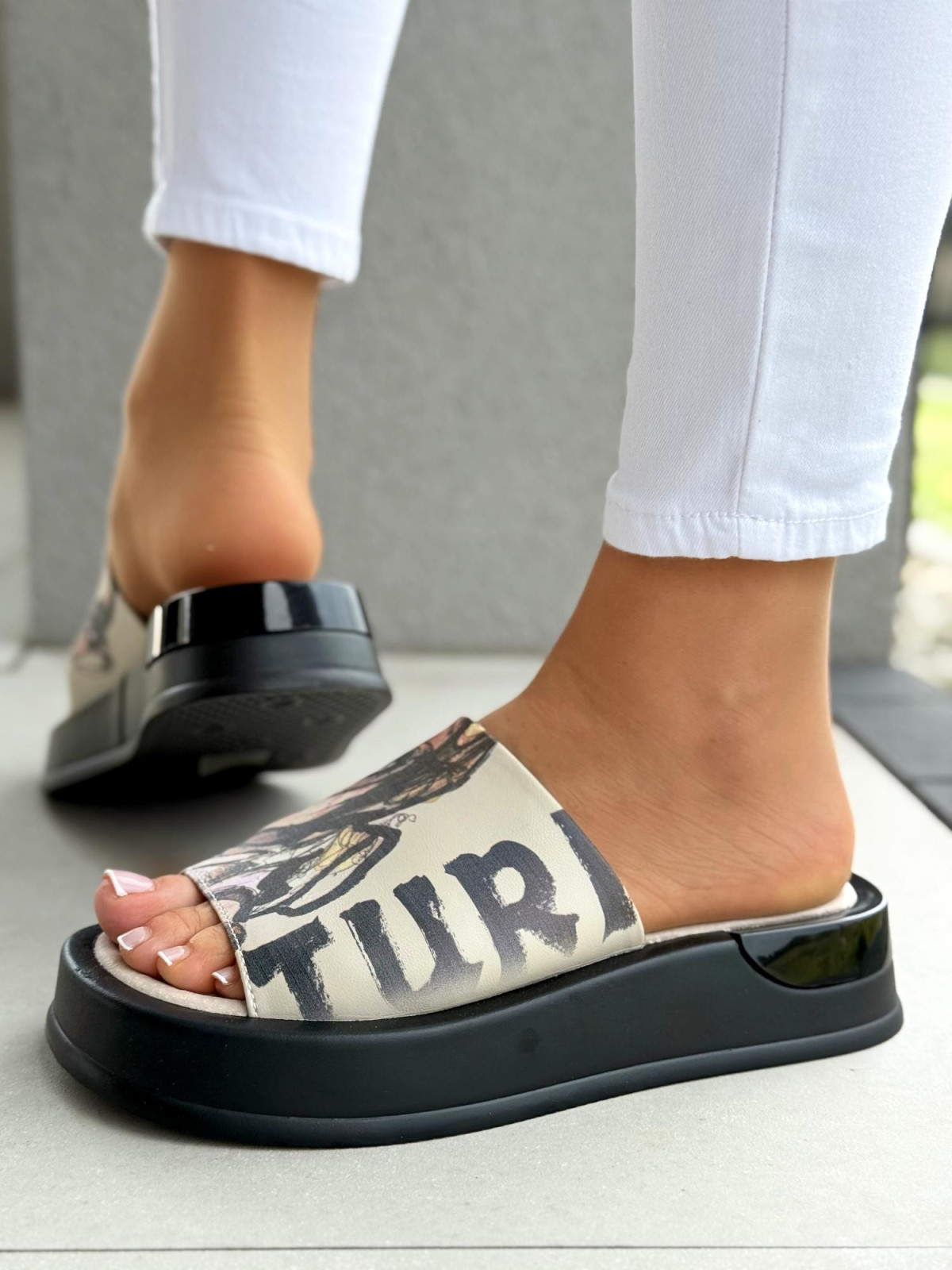 Klapki damskie ze skóry naturalnej