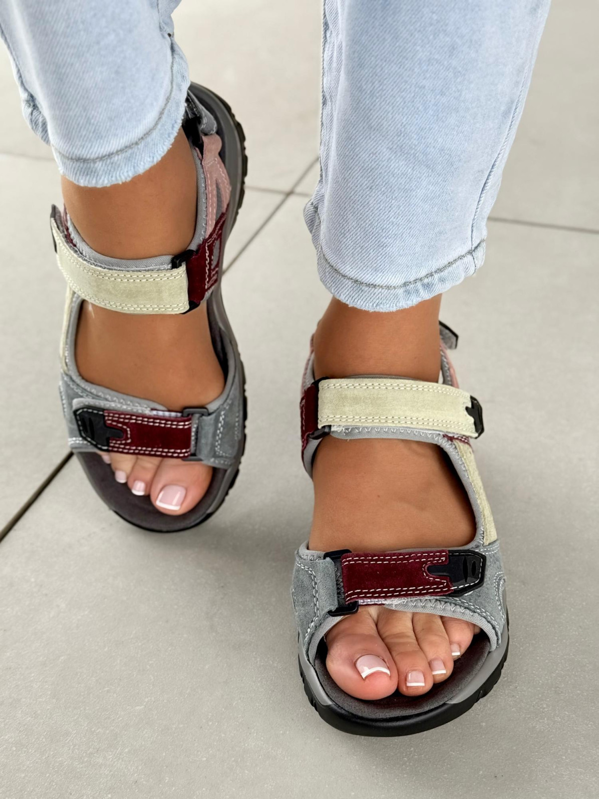 Sandałki damskie ze skóry naturalnej