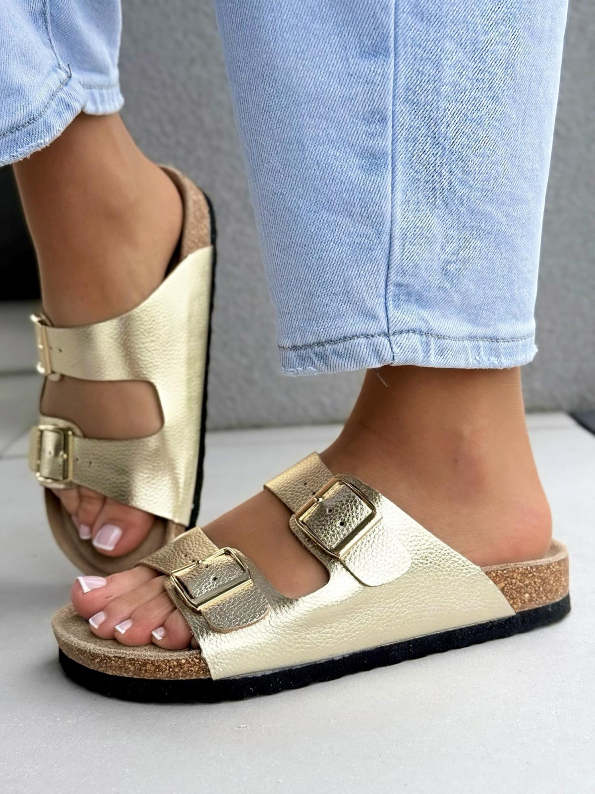 Klapki damskie ze skóry naturalnej