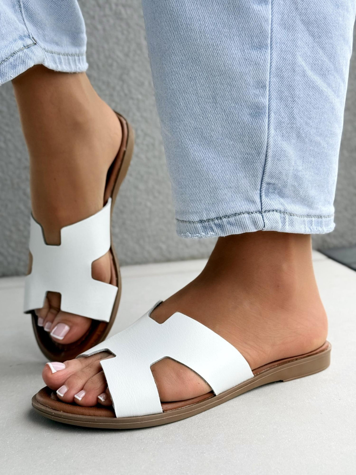 Sandałki damskie ze skóry naturalnej