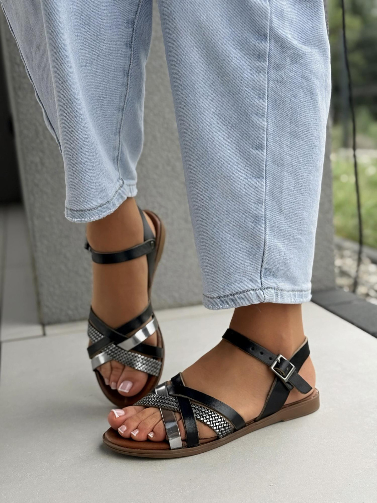 Sandałki damskie ze skóry naturalnej