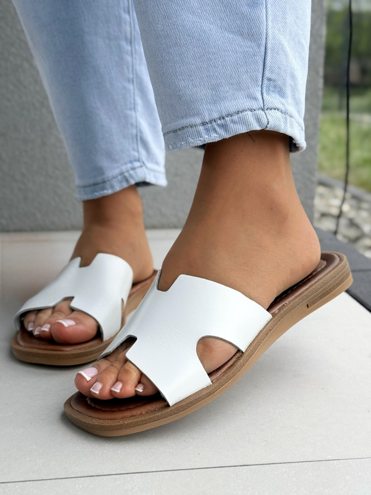 Klapki damskie ze skóry naturalnej