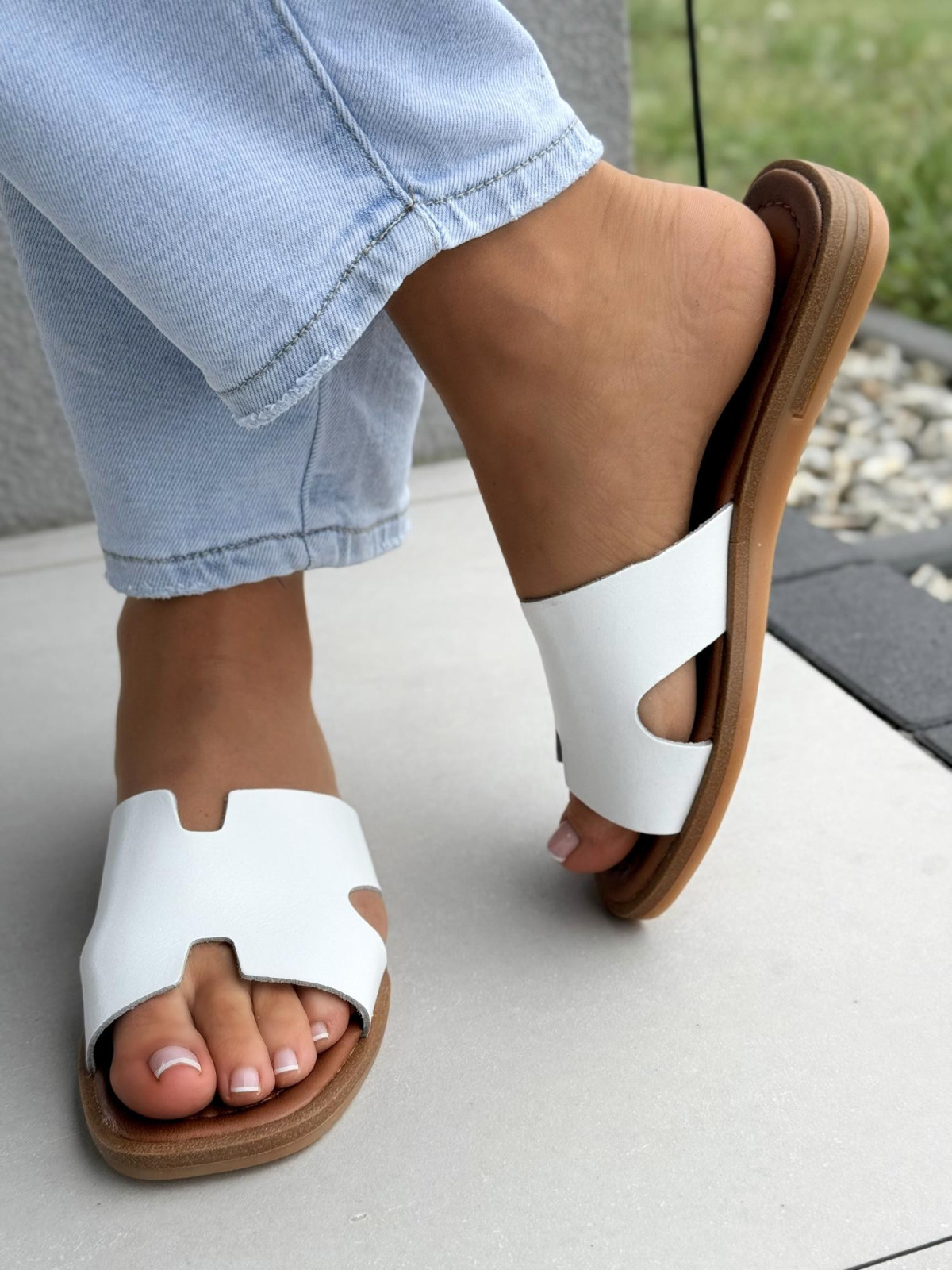 Klapki damskie ze skóry naturalnej